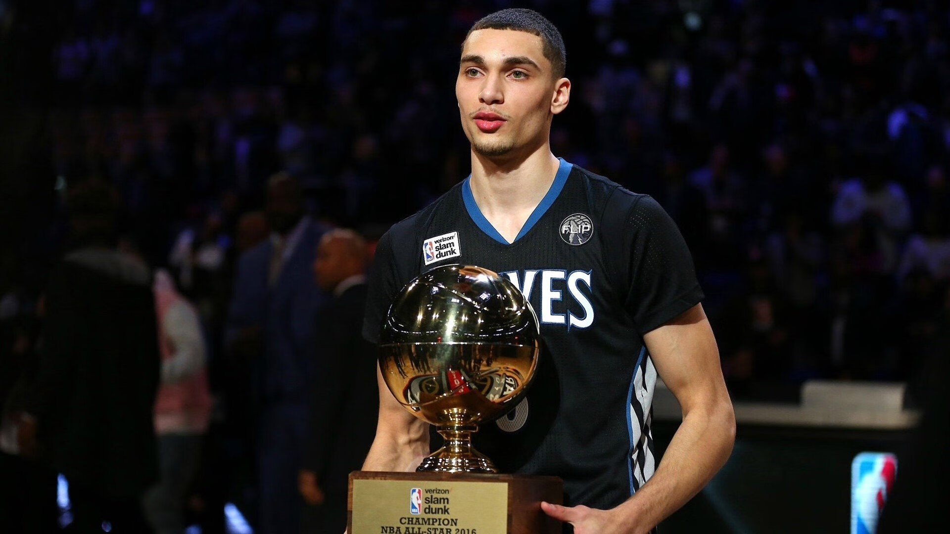 开云体育官网-末节风暴！深圳队神奇逆转猛龙，东契奇关键时刻定乾坤